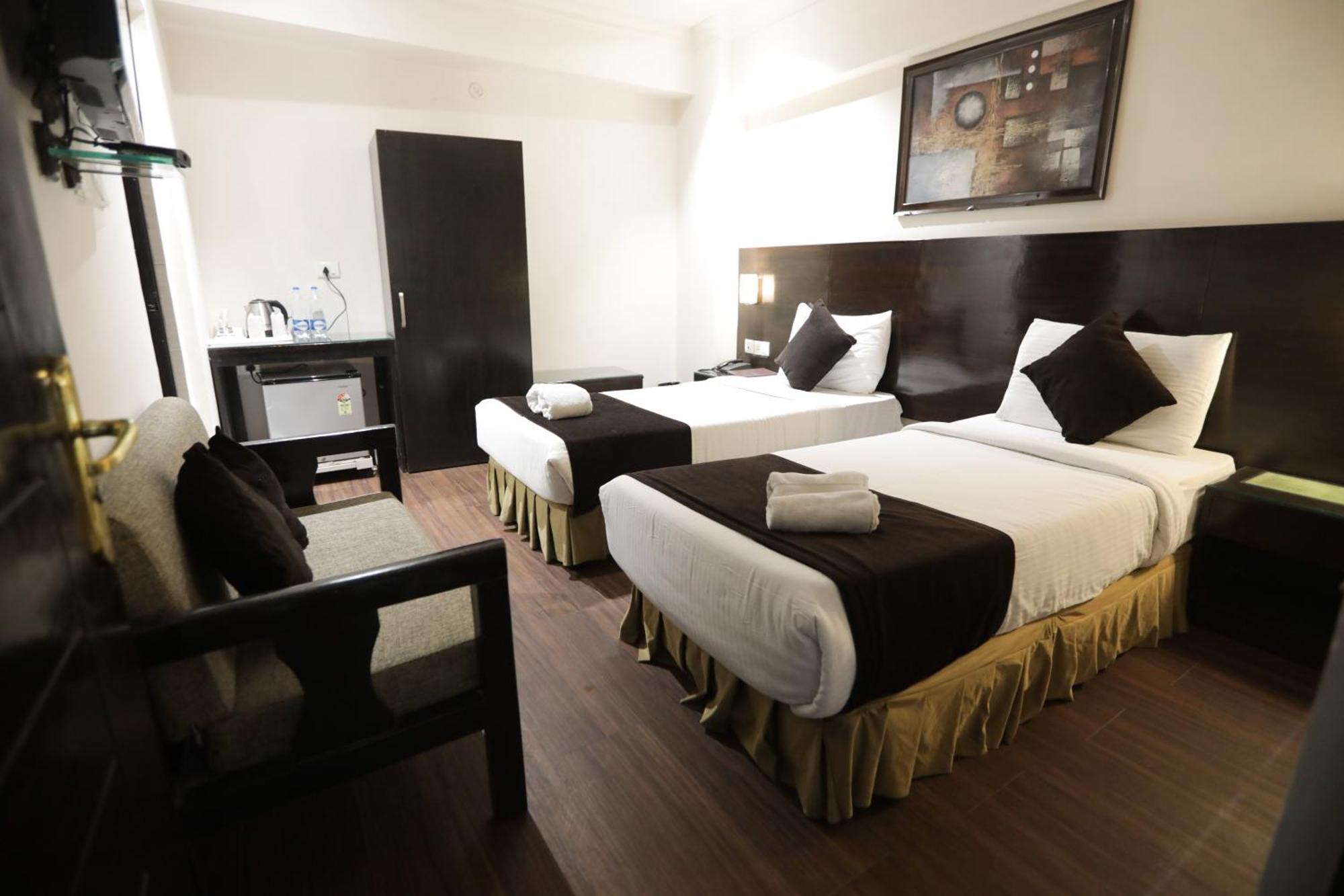 Anr Hotels 勒克瑙 外观 照片