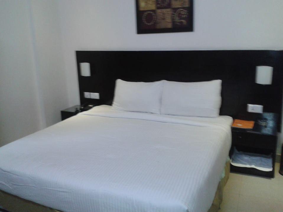 Anr Hotels 勒克瑙 外观 照片