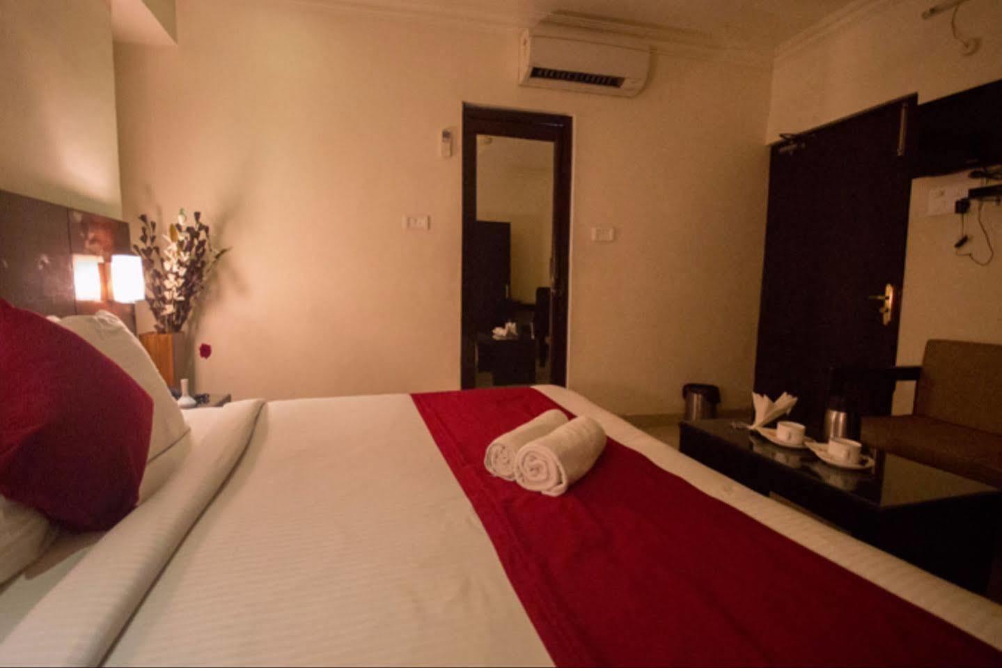 Anr Hotels 勒克瑙 外观 照片