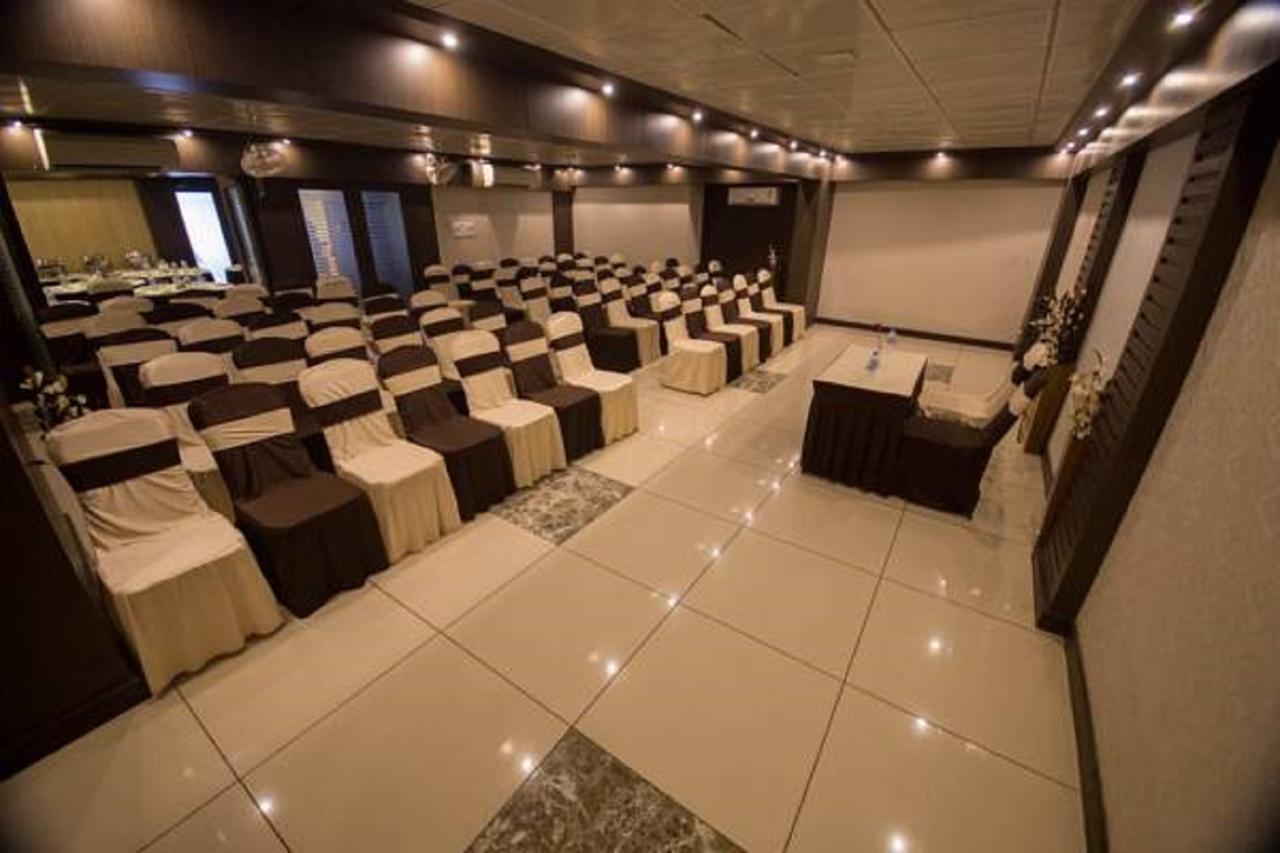 Anr Hotels 勒克瑙 外观 照片
