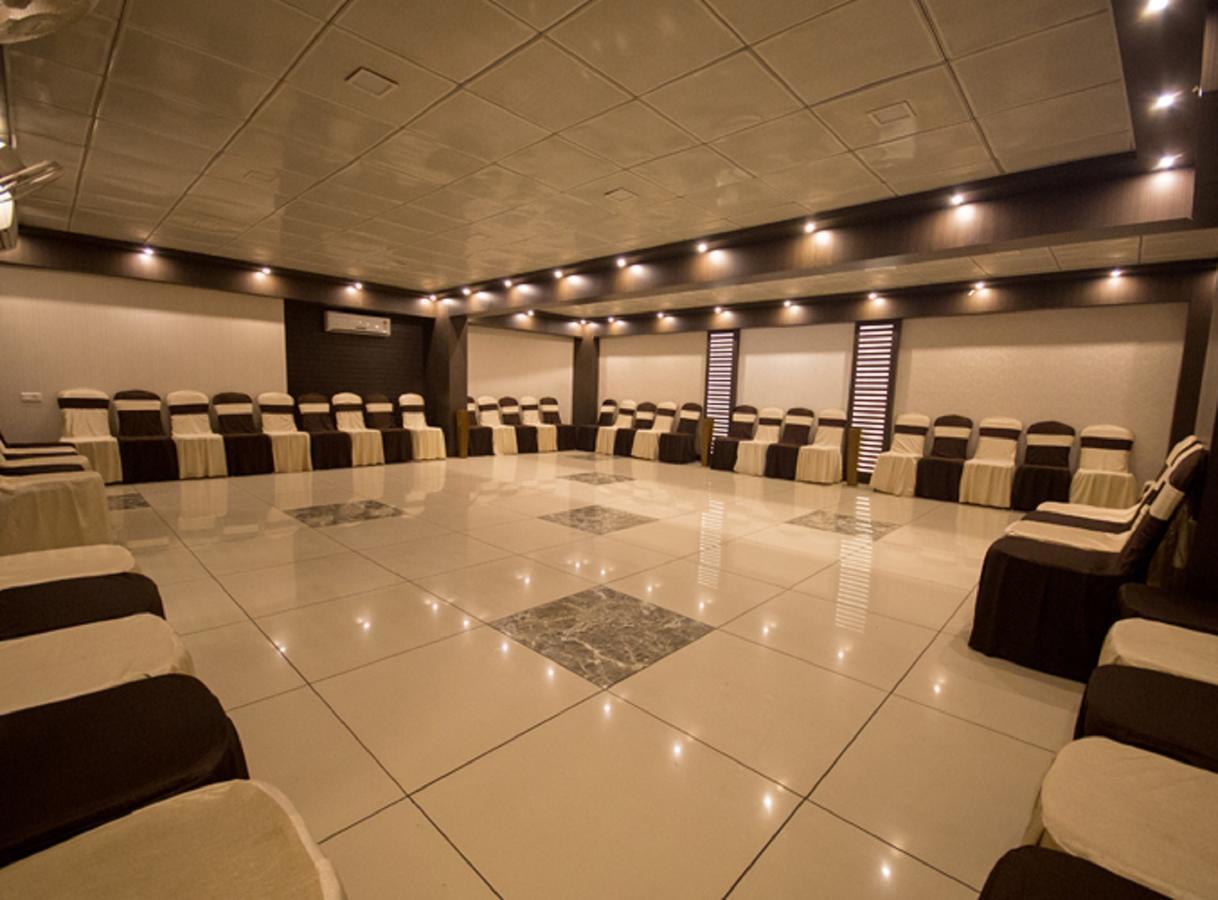 Anr Hotels 勒克瑙 外观 照片