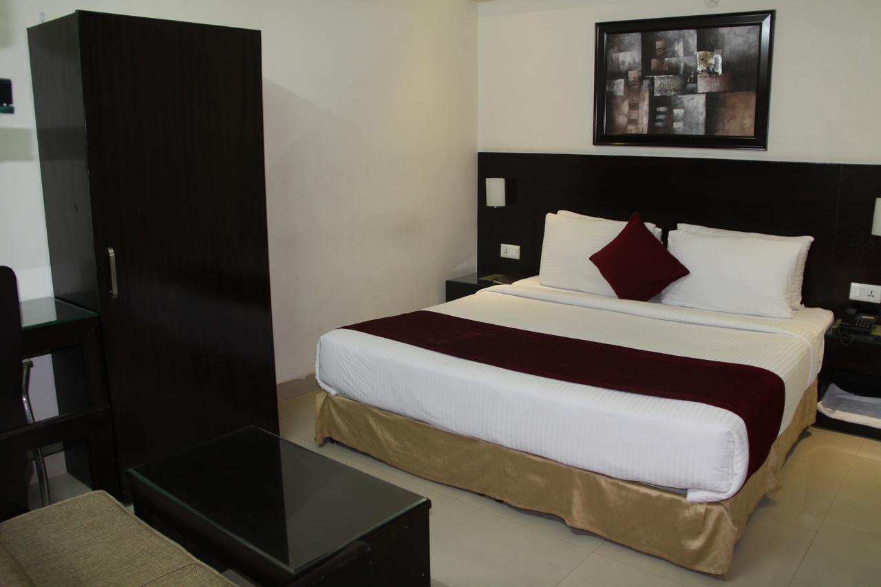 Anr Hotels 勒克瑙 外观 照片